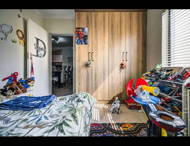 3 BEDROOM APARTMENT FOR SALE IN MODDERFONTEIN